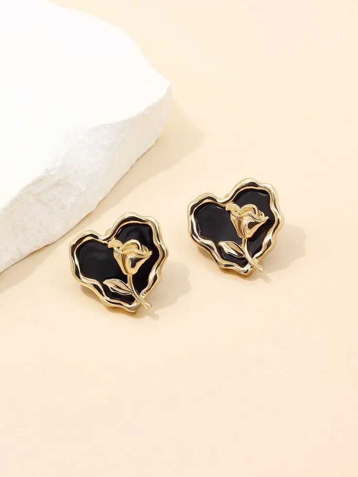 Tulip Heart Earing